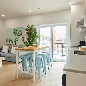 Appartement Urban Gem In Le Plateau By Denstays, Montréal