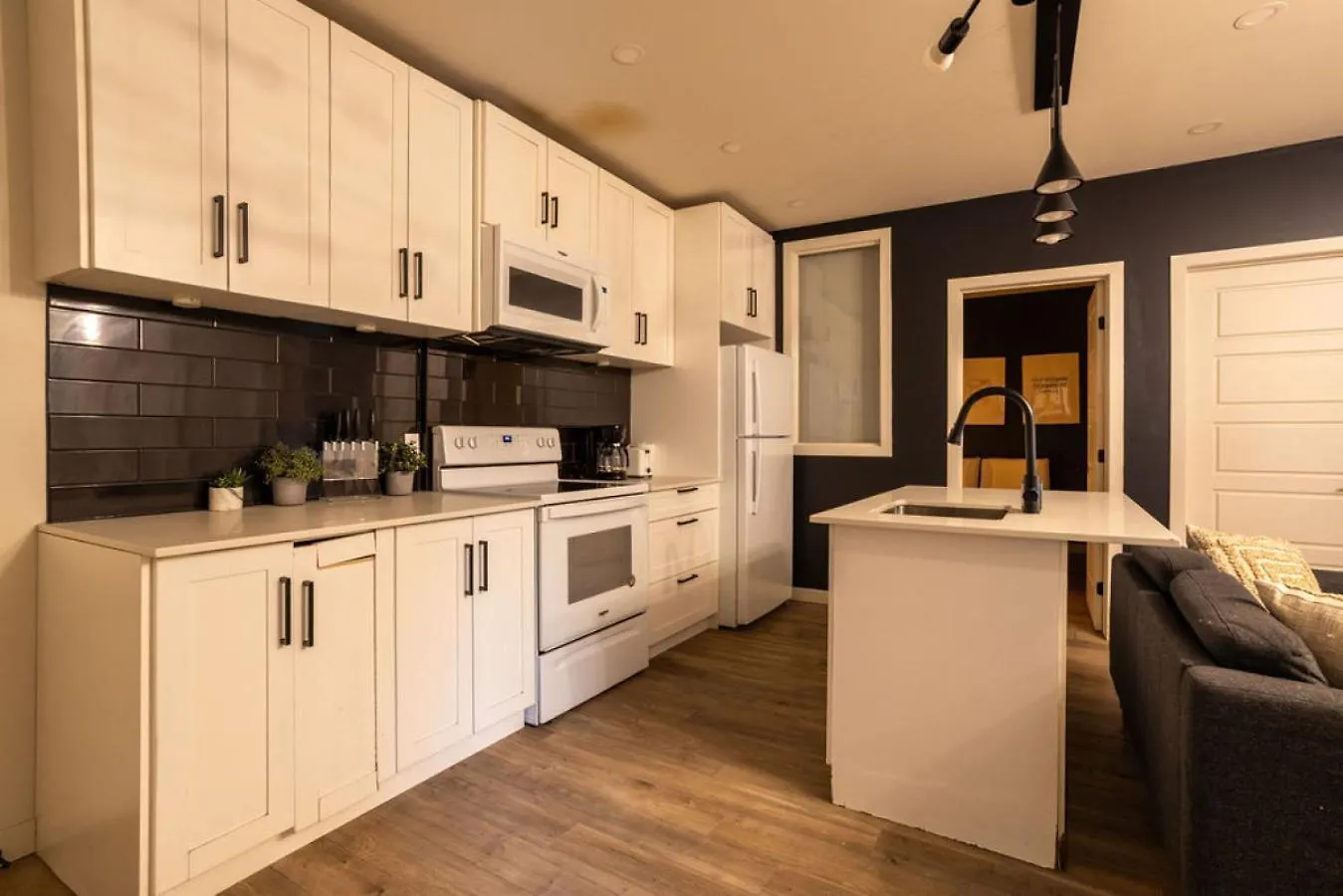 The Urban Haven 4Br In The Heart Of Plateau Mtl Zj5 Apartment Montreal 0*,
