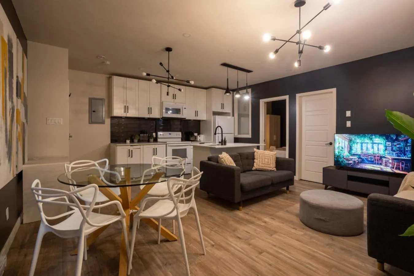 The Urban Haven 4Br In The Heart Of Plateau Mtl Zj5 Apartment Montreal